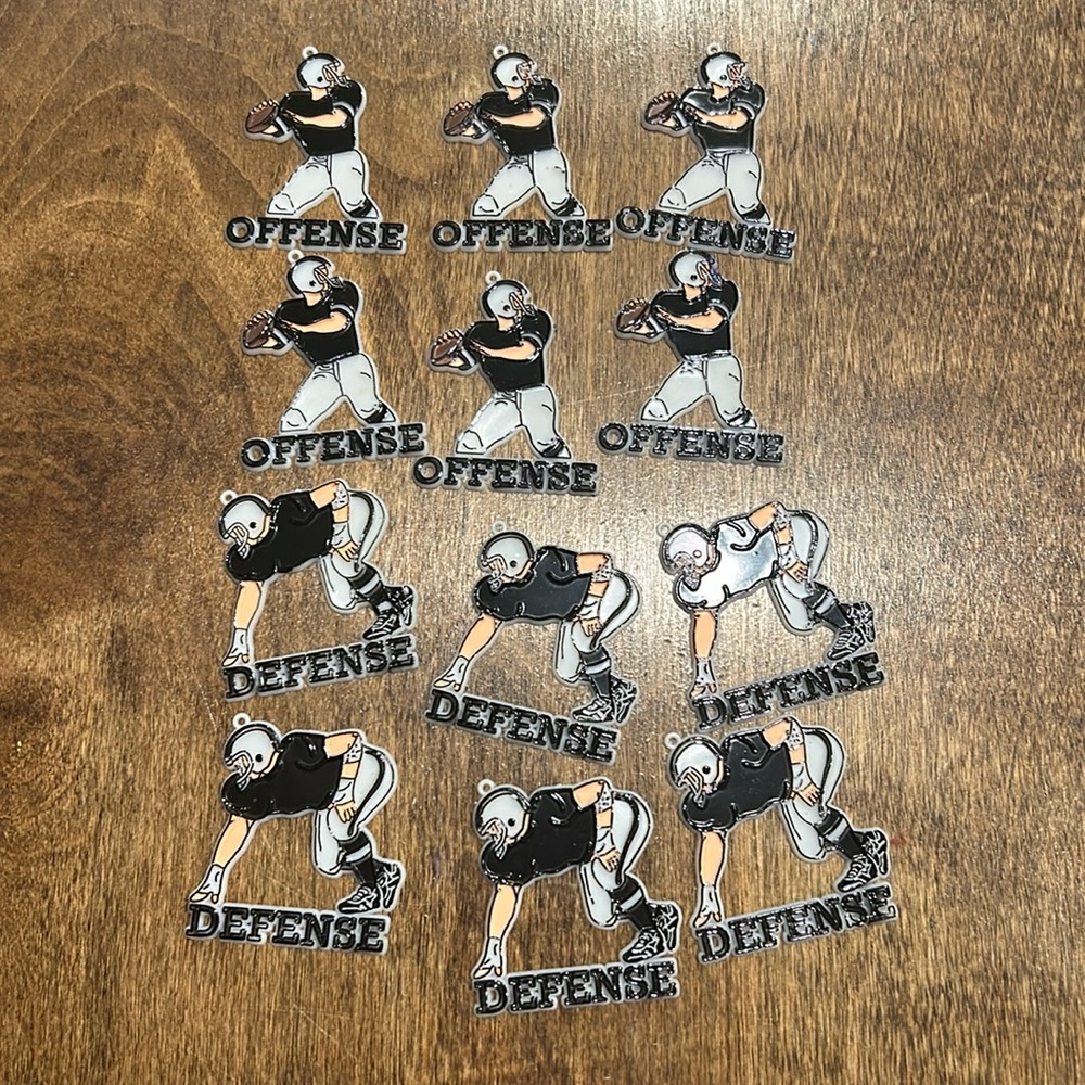 Homecoming  FOOTBALL Offense (6)  DEFENSE (6) charms / trinkets mums & Garters